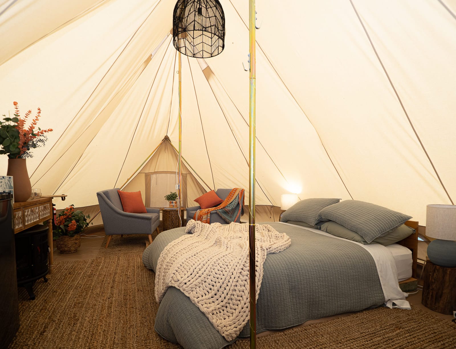 Romantic Getaway Glamping Tent at Marysville HP less than 2 hours from Melbourne