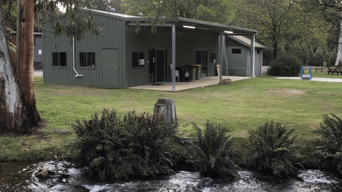 Caravan and camping in Marysville: riverside sites near Melbourne
